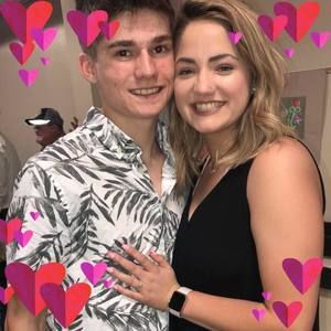 Meet your Posher, Mikala